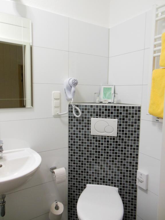 Hotel Alt-Rodenkirchen Colónia Quarto foto